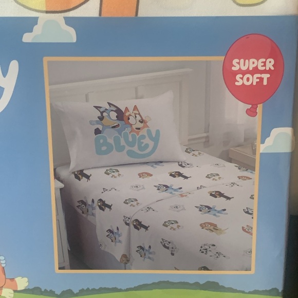 Bluey Twin Sheet Set. - Picture 3 of 5